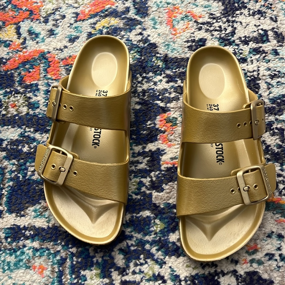 NWT Birkenstock Arizona Eva Sandal in Glamour Gold 
Size 37 - Picture 4 of 8